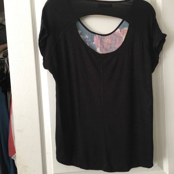 Floral printed Top - Picture 4 of 5